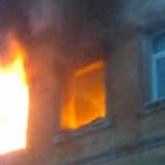На севере Москвы горит общежитие, уже произошло частичное обрушение