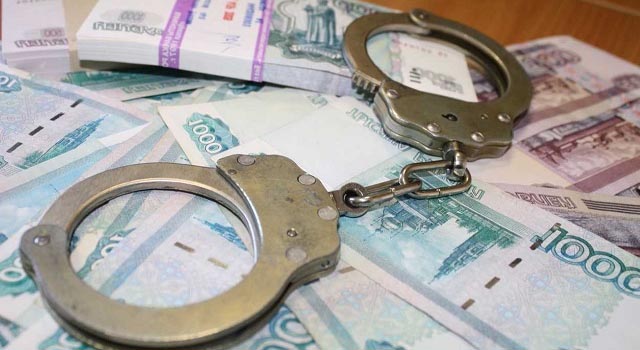 Новгородский депутат подозревается в получении взятки в 2 млн долл